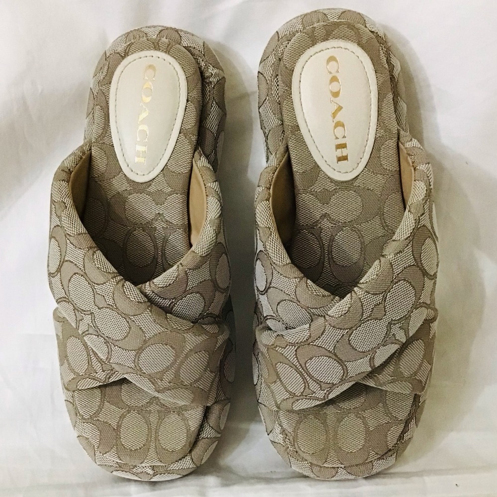 COACH Penelope Bubble Flatform Sandals - Picture 10 of 10